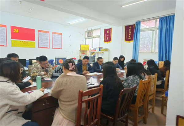 经济管理学院党支部专题学习贯彻29.png