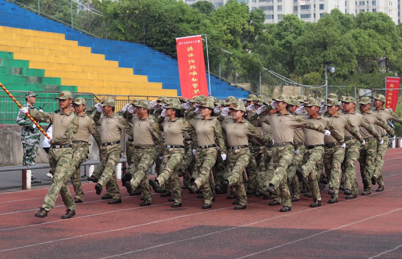 1727505739418724.jpg 1727505739418724.jpg