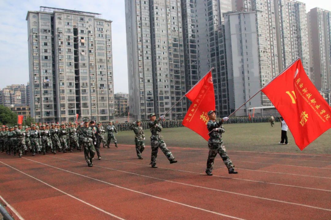 1727505954200639.jpg 1727505954200639.jpg