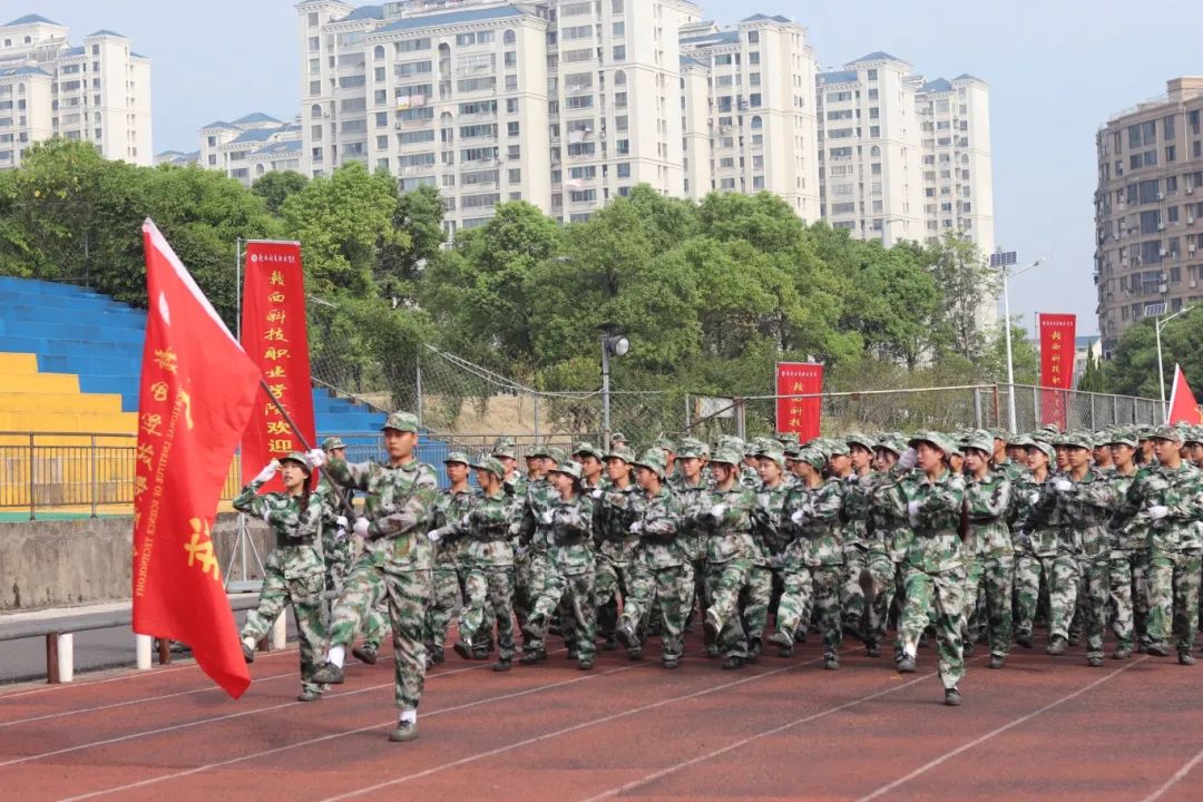 1727506083230812.jpg 1727506083230812.jpg