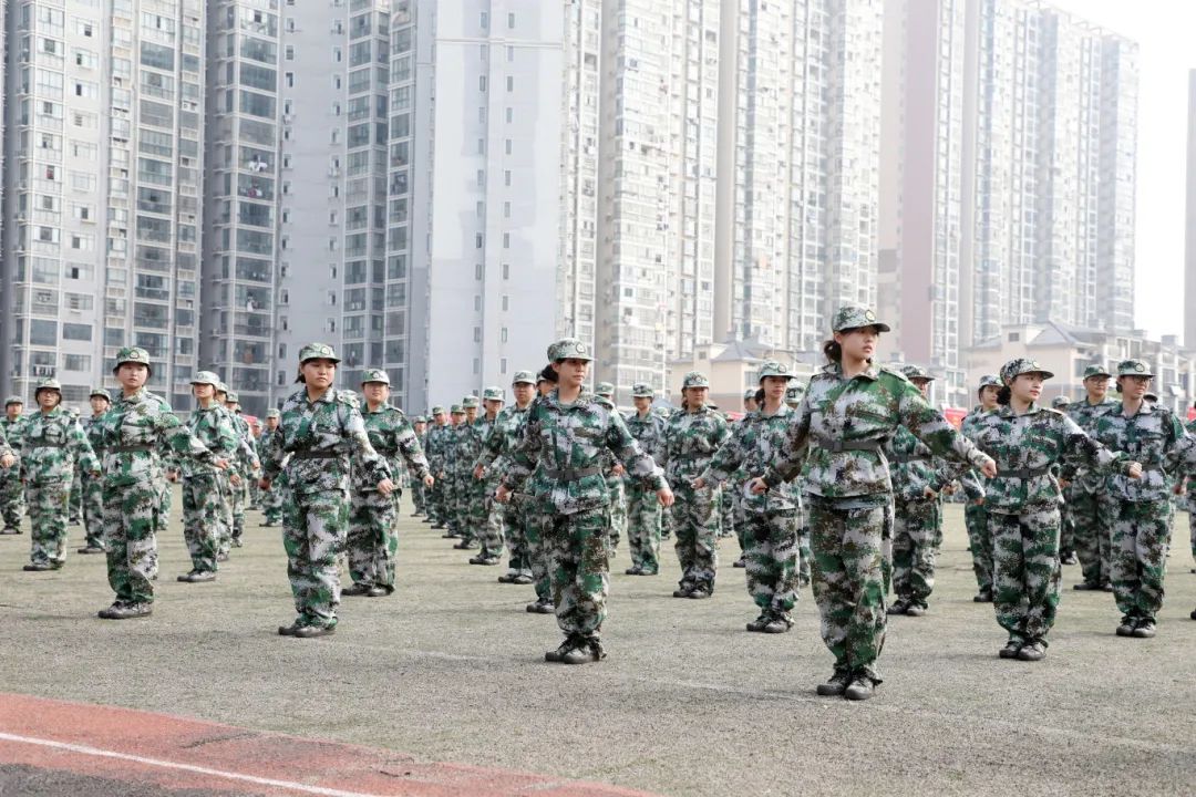 1727507828883202.jpg 1727507828883202.jpg