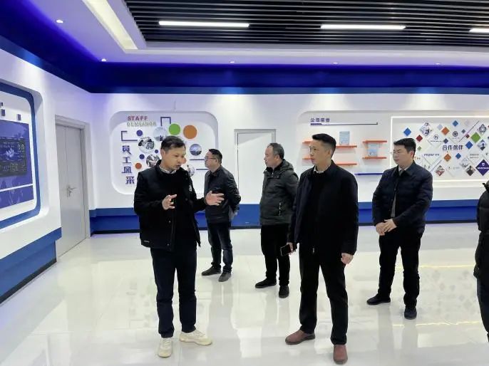 1739417101489213.jpg 1739417101489213.jpg