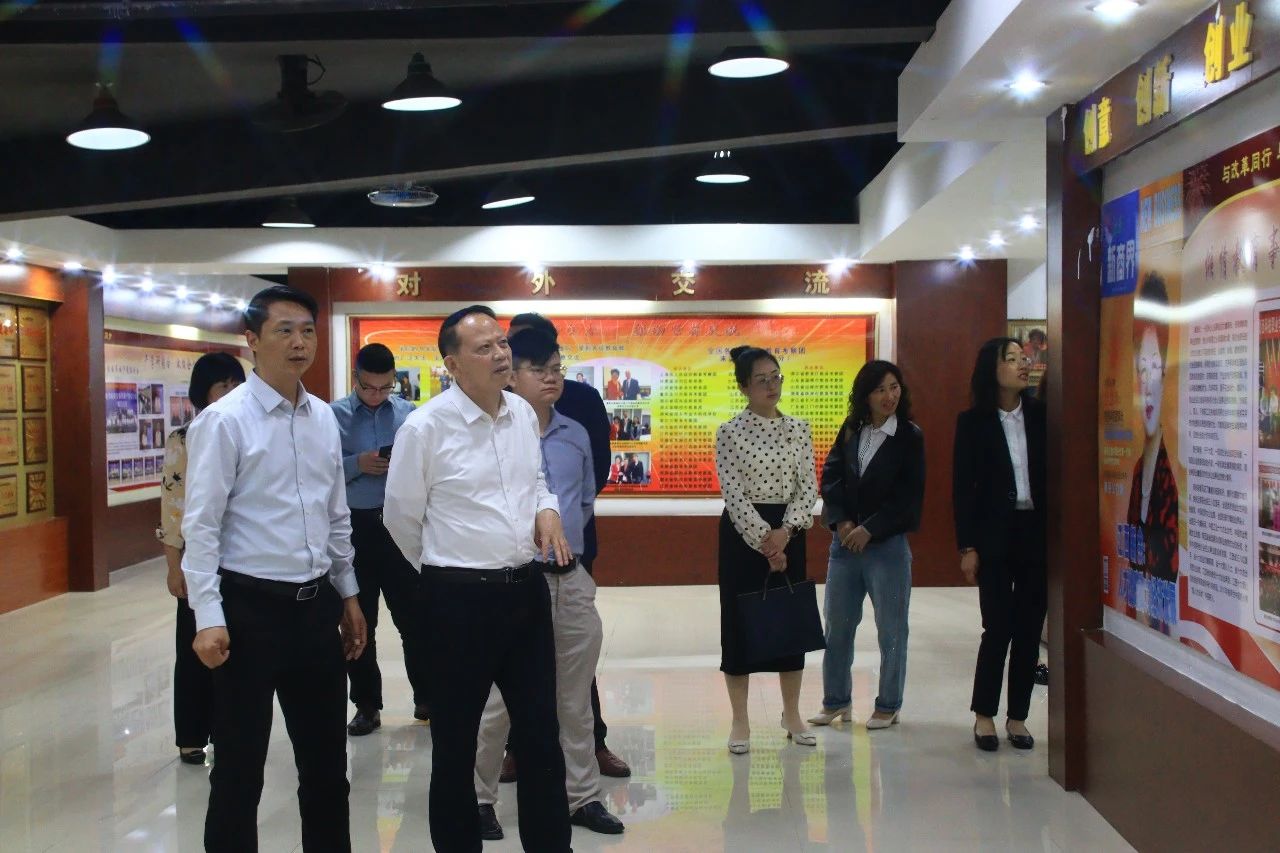 1745306075329564.jpg 1745306075329564.jpg