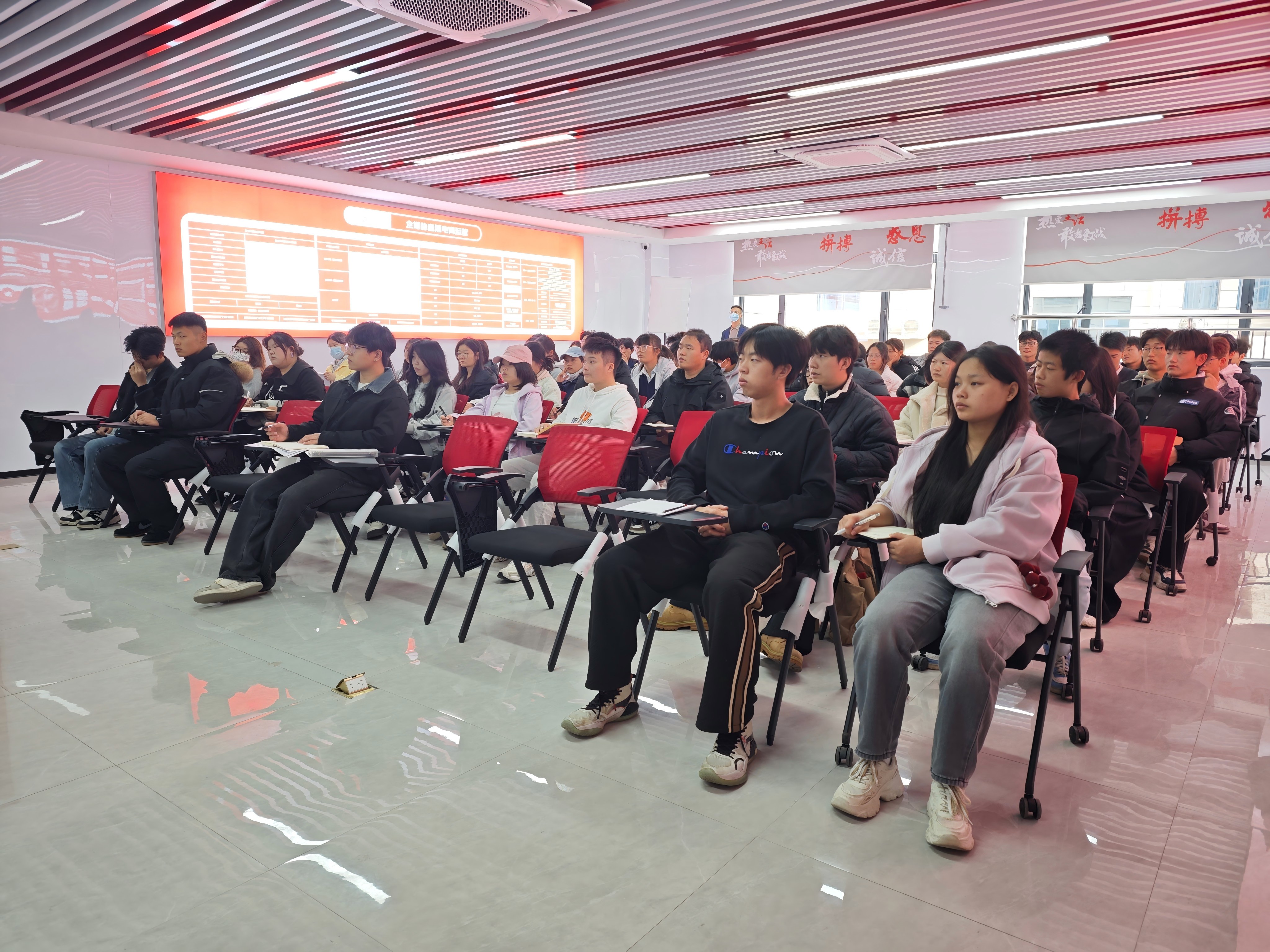 1764899878702350.jpg 微信图片_20251205095321(1).jpg