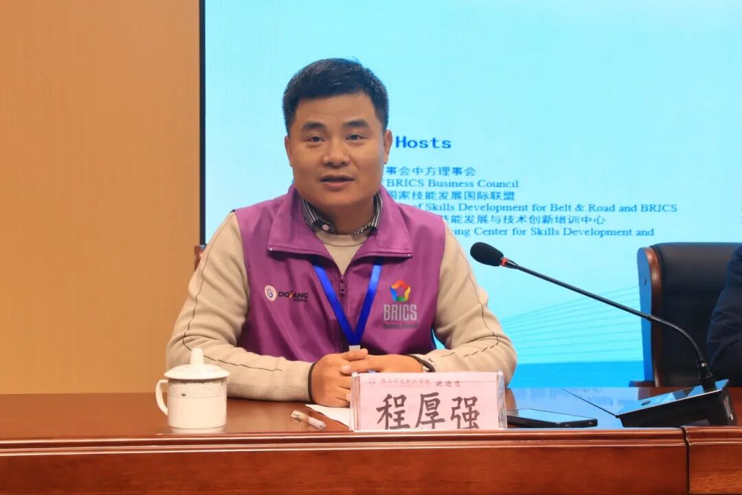 1766459750875279.jpg 1766459750875279.jpg