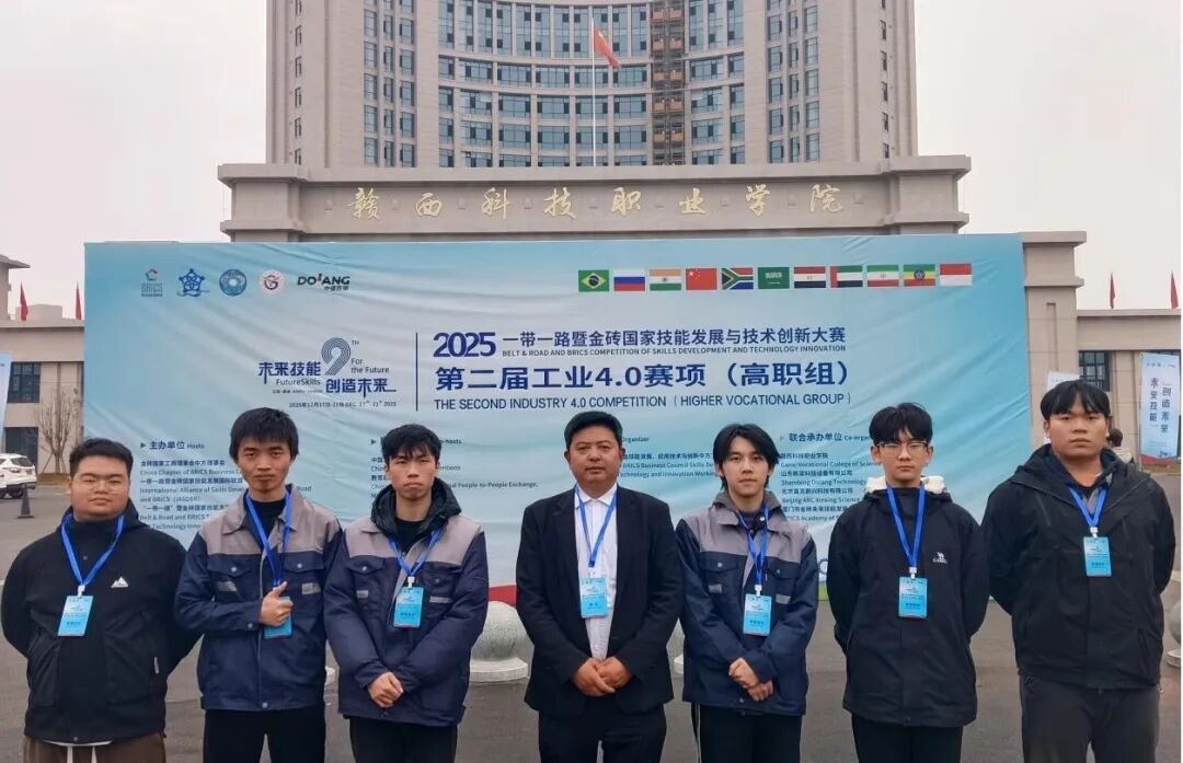 1766461146493958.jpg 1766461146493958.jpg